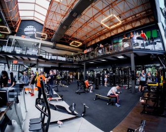Academia de musculação da Evoque