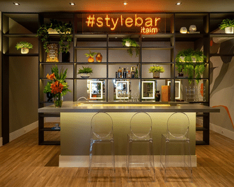Franquia Stylebar