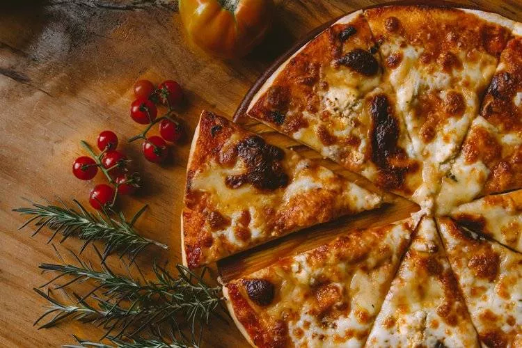 Franquia de alimentação comemora Dia da Pizza com promoção exclusiva