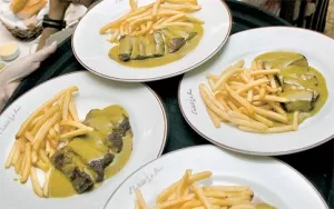 L’ Entrecôte de Paris, restaurante de um prato só, vai virar franquia