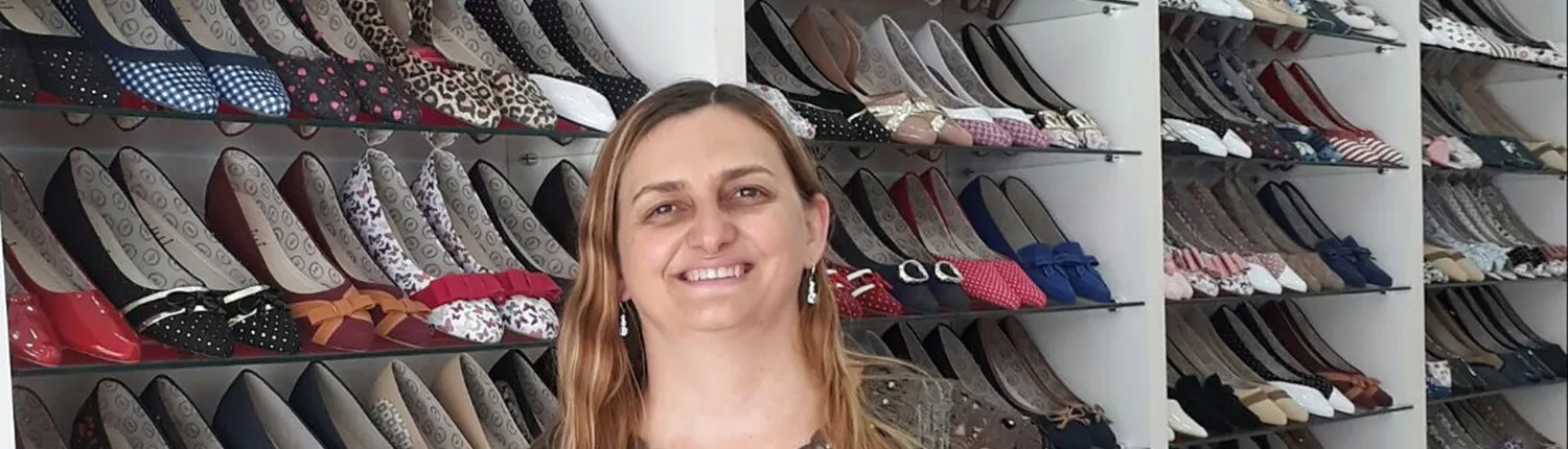 Revendedora de sapatilhas abre loja e fatura cerca de R$ 650 mil em 8 meses