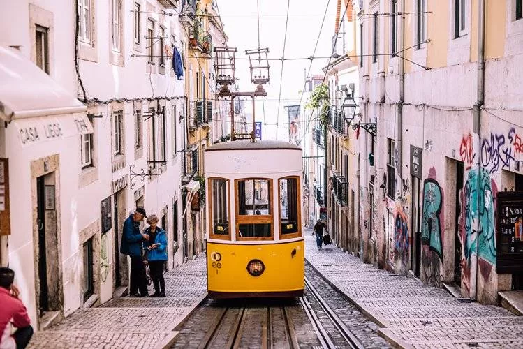 Crescimento do setor de turismo em Portugal atrai investidores