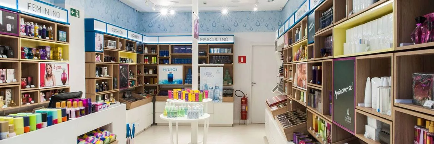 Franquia de cosméticos e perfumaria fecha parceria com varejista para implementação de franquias