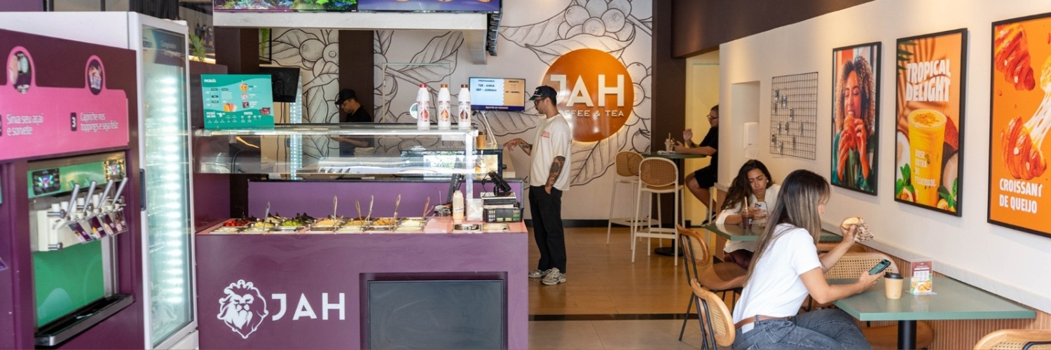 Jah Açaí lança cafeteria no modelo store in store