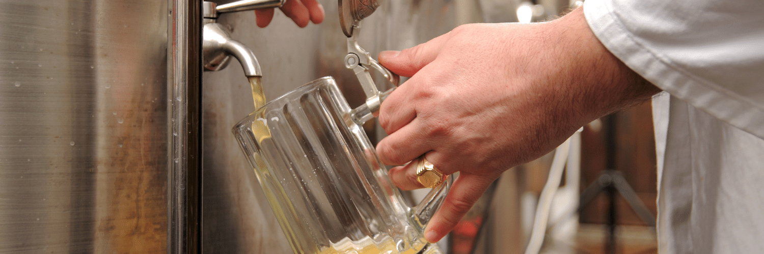 Setor cervejeiro no Brasil cresce quase 12% em 2022, diz Ministério da Agricultura e Pecuária