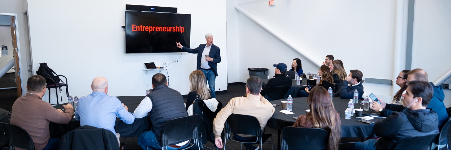 Empreendedorismo no Vale do Silício prioriza modelo de negócio antes da escala