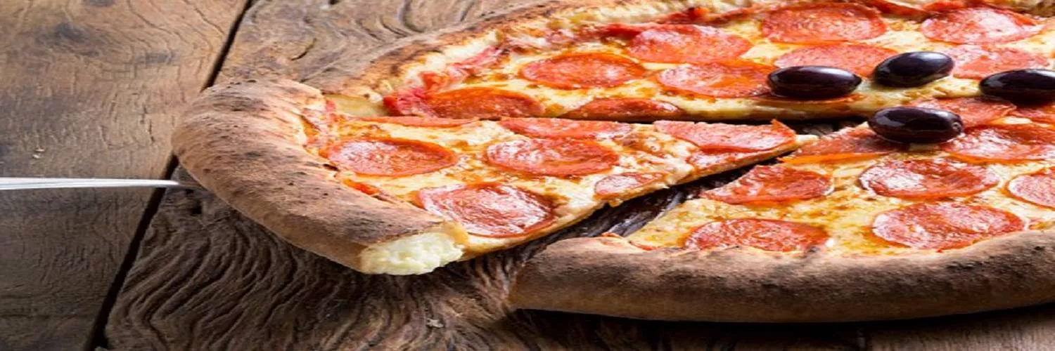 Franquia de pizza aposta em capacitação e formalização da contratação de entregadores