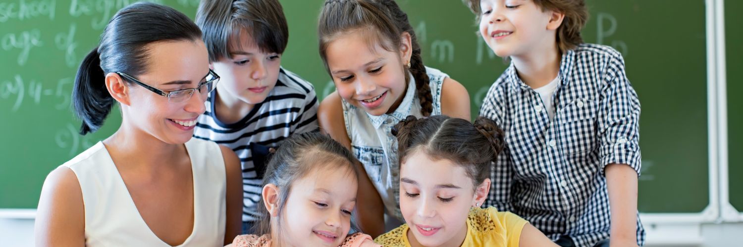 Franquias de educação ganham força como aposta estratégica para investidores