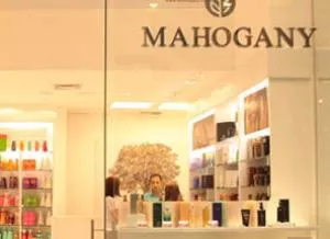 Mahogany, franquia de cosméticos inaugura unidade no Maringá Park