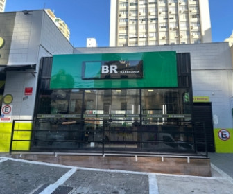 BR Barbearia lança modelo de franquia em contêiner