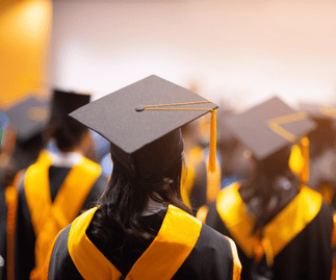 Grupo MoveEdu lança graduação e pós-graduação da Microlins e Prepara Cursos
