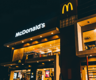 McDonald's participa do festival The Town e lança sanduíche temático
