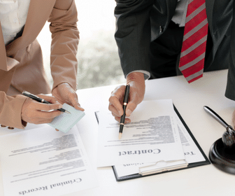 Quer abrir uma franquia? Veja 8 dicas jurídicas antes de assinar o contrato