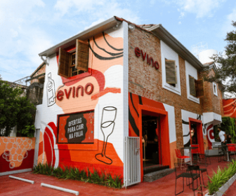 Evino apresenta seu modelo de franquia durante a feira da ABF