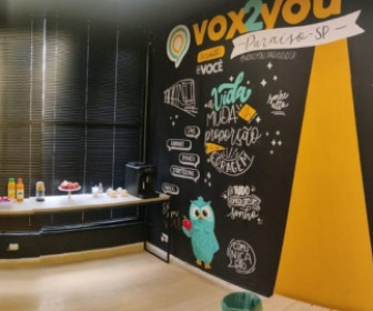 Vox2You acelera expansão e projeta encerrar 2026 com 380 escolas