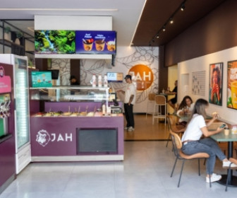 Jah Açaí lança cafeteria no modelo store in store